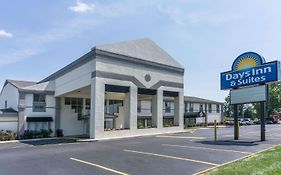 Days Inn By Wyndham Columbus East Airport Exterior photo