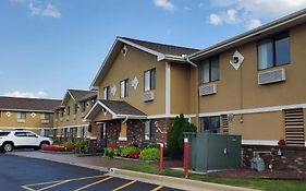 Hotel Super 8 By Wyndham Sterling Heights/Detroit Area Exterior photo