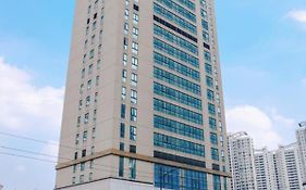 Magnificent International Hotel Shanghaj Exterior photo