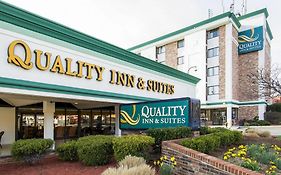 Quality Inn & Suites College Park Exterior photo