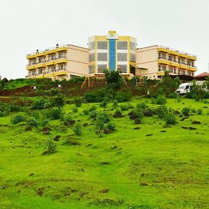 Ss Resort Near Jaysagar Lake Jawhār Exterior photo