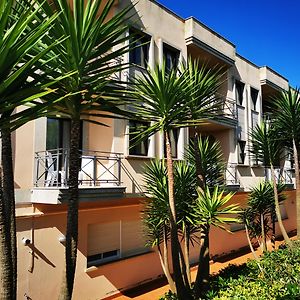 Duerming Montalvo Playa Hotel Exterior photo