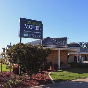 Riverpark Motel Moama Exterior photo