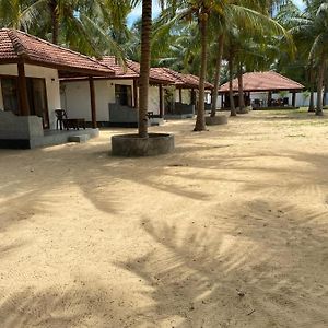 Sea Sand Resort Kalpitiya Exterior photo