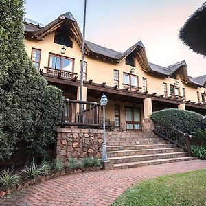 Isiphiwo Village Accommodation Venue And Spa Pretoria-Noord Exterior photo