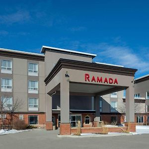 Hotel Ramada By Wyndham Cochrane Exterior photo