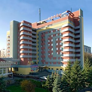 Hotel Tourist Rivne Exterior photo