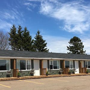 Royalty Maples Cottages And Motel Charlottetown Exterior photo