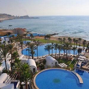 Pangea Beach Resort Bejrut Exterior photo