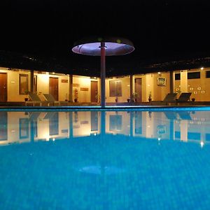 Aranyak Resort Tāla Exterior photo
