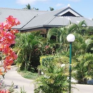 Wailoaloa Beach Resort Nadi Exterior photo