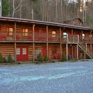 Black Bear Lodge Motel Slade Exterior photo