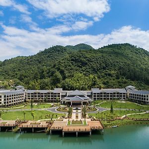 Ln Dongfang Hot Spring Resort Shaoguan Exterior photo