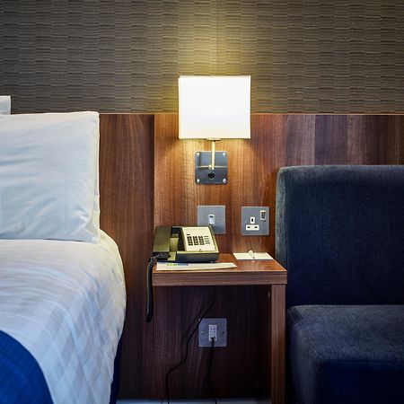 Holiday Inn Express Glenrothes, An Ihg Hotel Zewnętrze zdjęcie