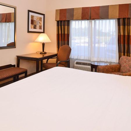 Holiday Inn Express And Suites Wheeling, An Ihg Hotel Triadelphia Zewnętrze zdjęcie
