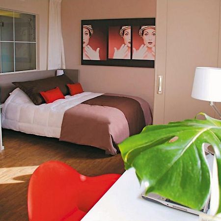 Standing Hotel Suites By Actisource Roissy-en-France Pokój zdjęcie