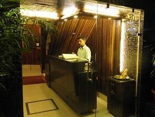 Hotel Madhuban Srīnagar Zewnętrze zdjęcie