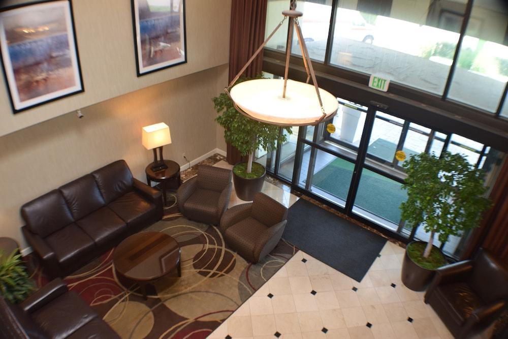 Hotel Doubletree By Hilton St. Louis Airport, Mo Woodson Terrace Zewnętrze zdjęcie