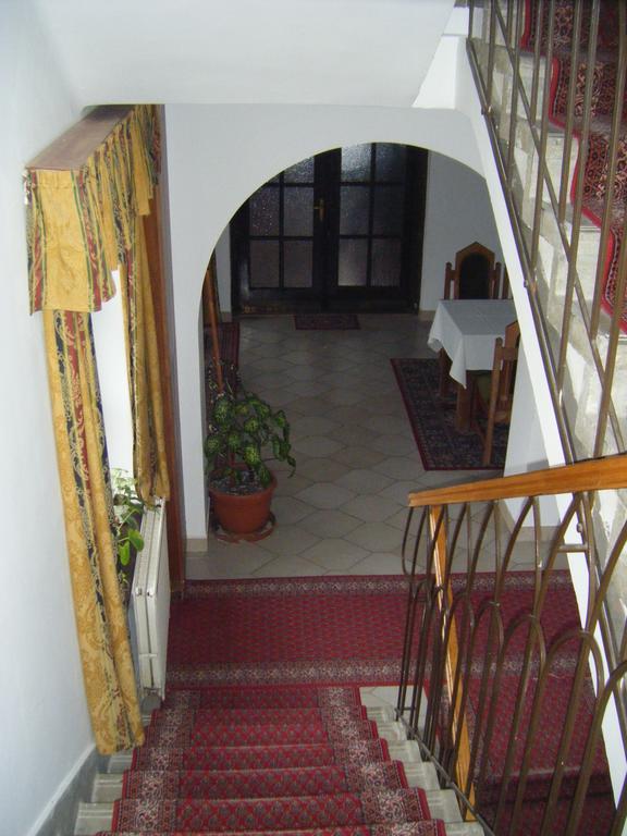 Hotel Mediterran Pécs Zewnętrze zdjęcie