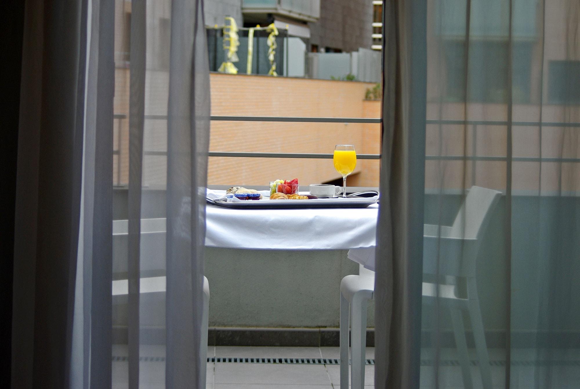 Hotel Doubletree By Hilton Girona Zewnętrze zdjęcie