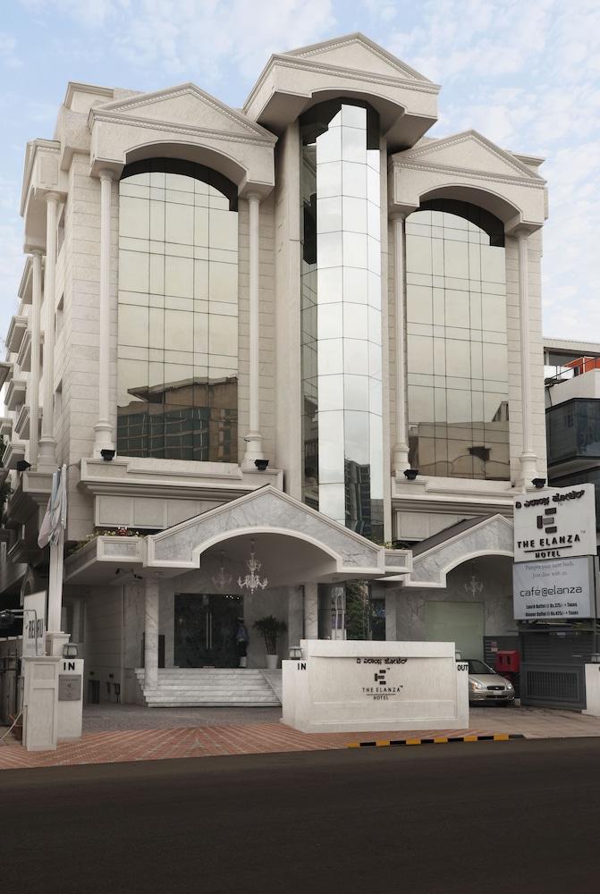 The Elanza Hotel, Bengaluru Zewnętrze zdjęcie
