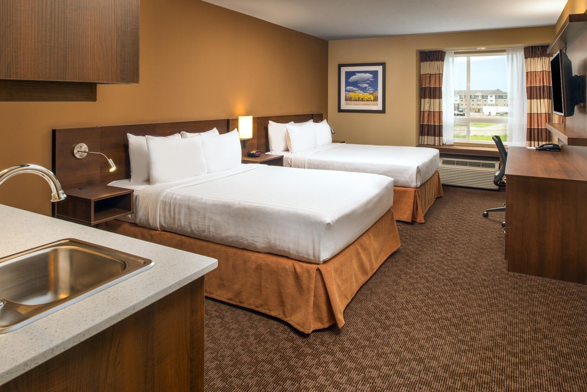 Microtel Inn & Suites By Wyndham Red Deer Zewnętrze zdjęcie