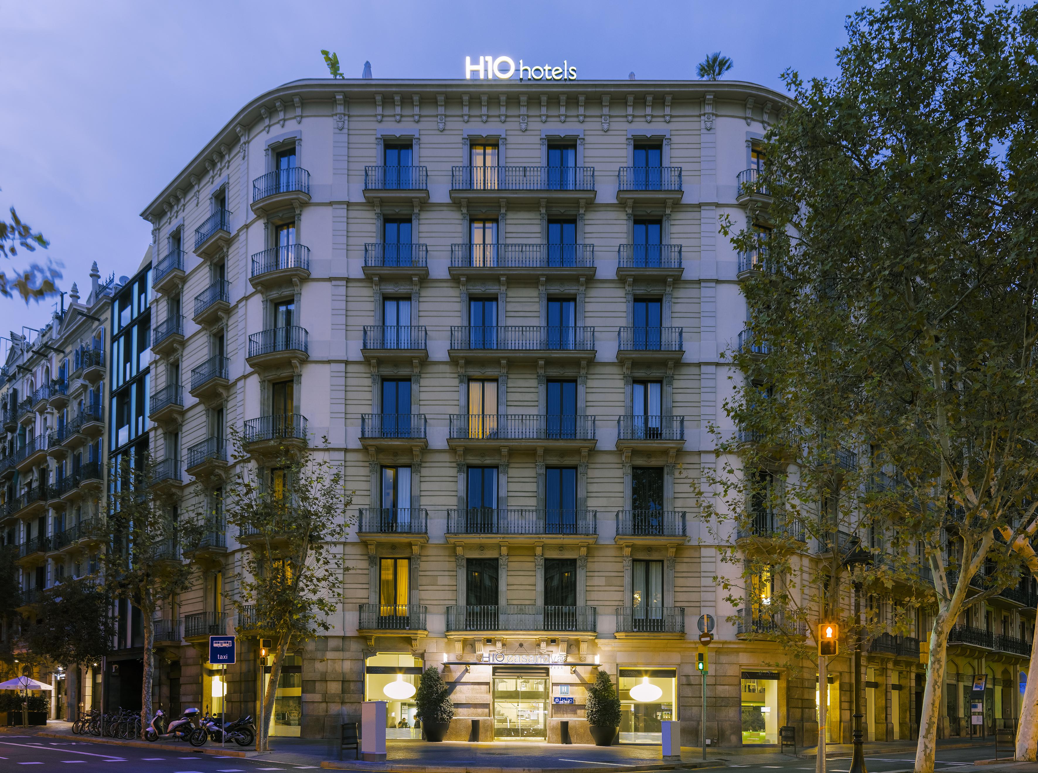 Hotel H10 Casanova Barcelona Zewnętrze zdjęcie