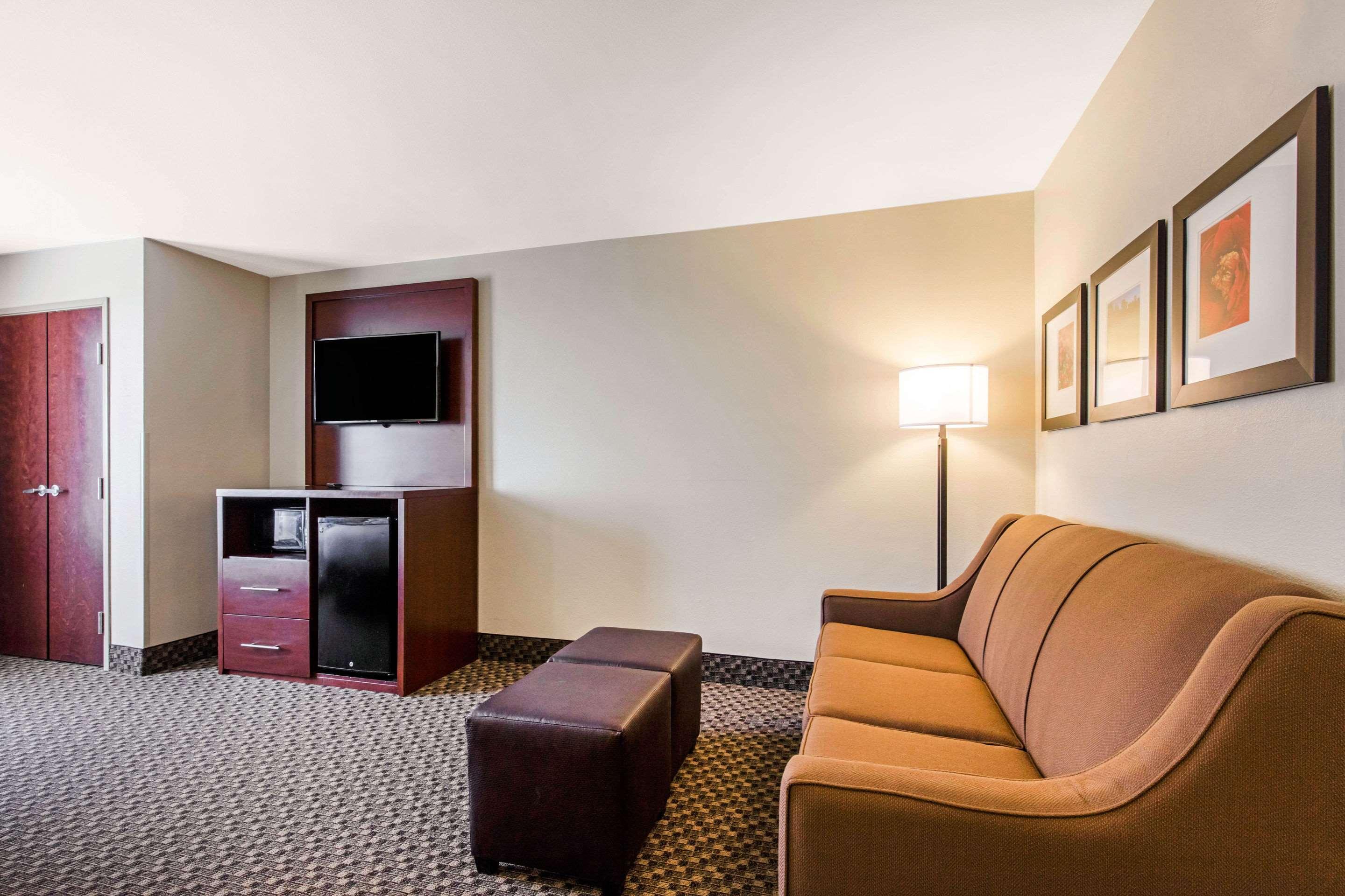 Comfort Suites Tuscaloosa Near University Zewnętrze zdjęcie