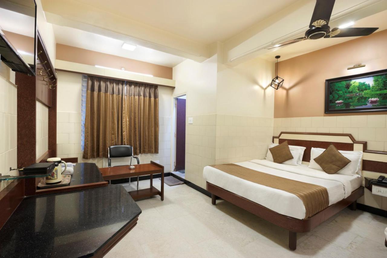 Mannars Yatri Nivas Hotel Mysuru Zewnętrze zdjęcie