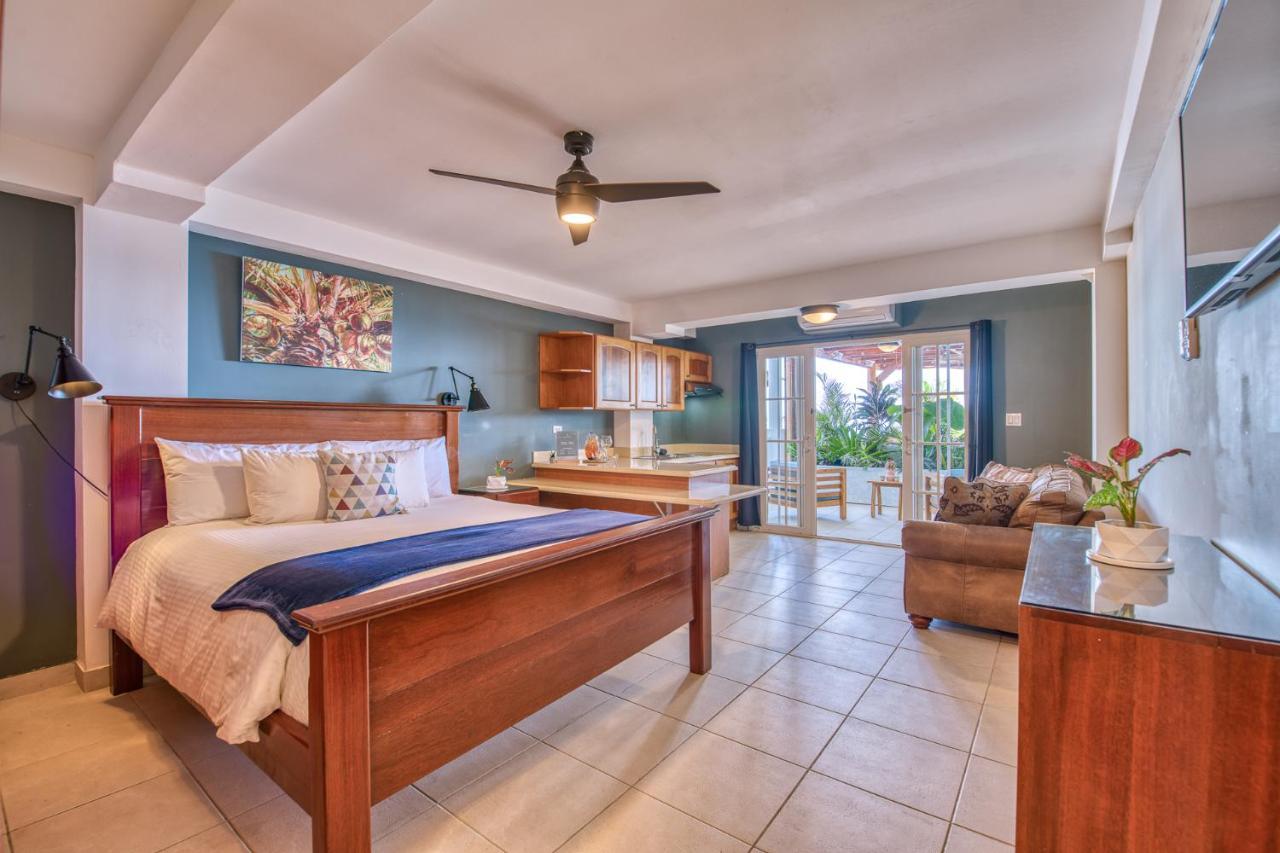 Tropical Suites Hotel Bocas del Toro Zewnętrze zdjęcie