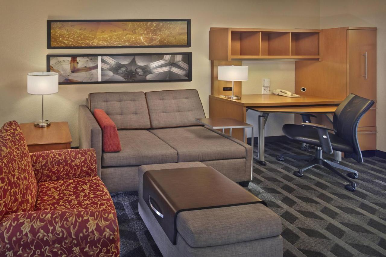 Towneplace Suites By Marriott Orlando East/Ucf Area Zewnętrze zdjęcie