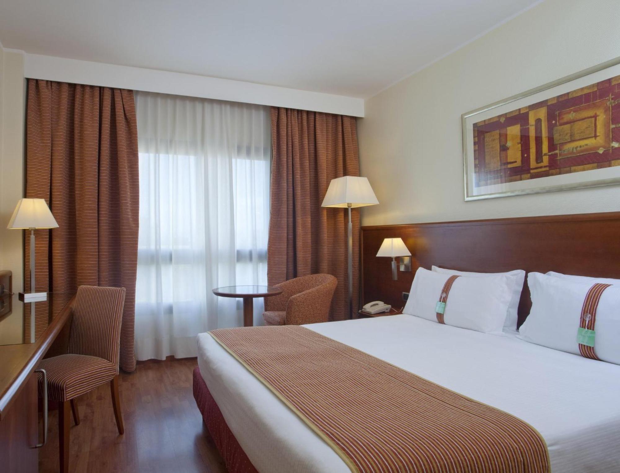 Holiday Inn Cagliari, An Ihg Hotel Zewnętrze zdjęcie