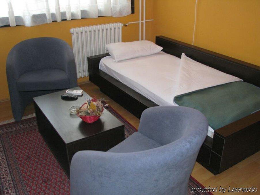 Hotel Zeleznicar Belgrad Pokój zdjęcie