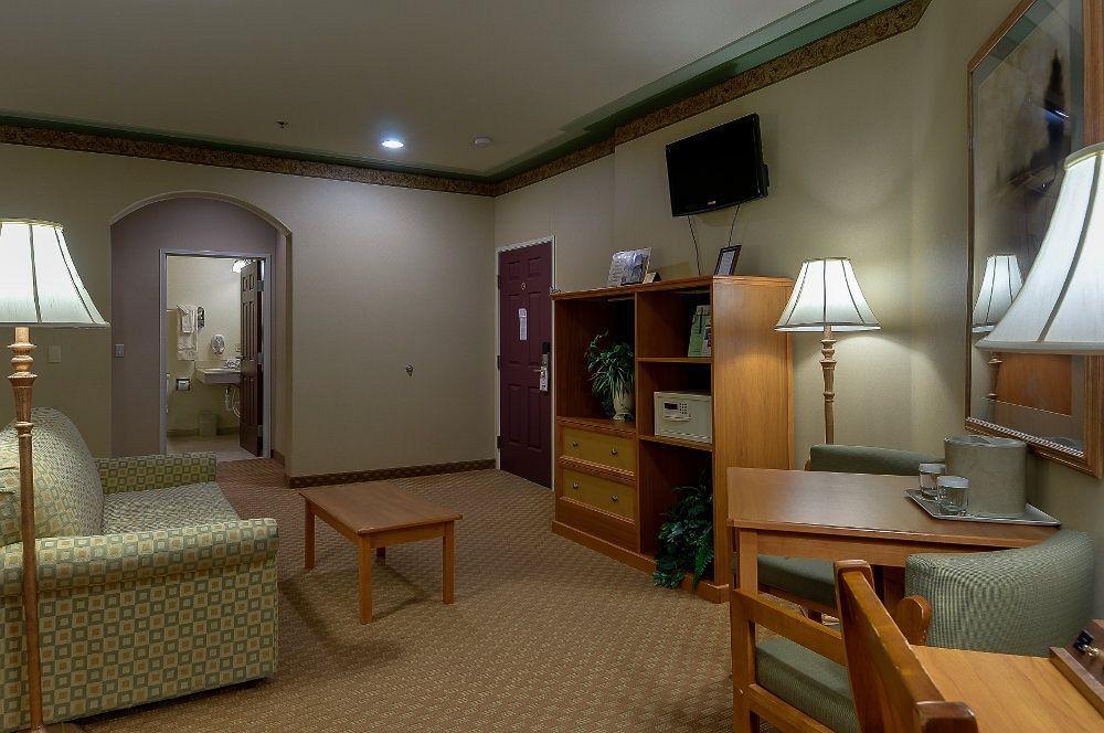 The Lodge- A Vagabond Inn Executive Hotel Corning Zewnętrze zdjęcie