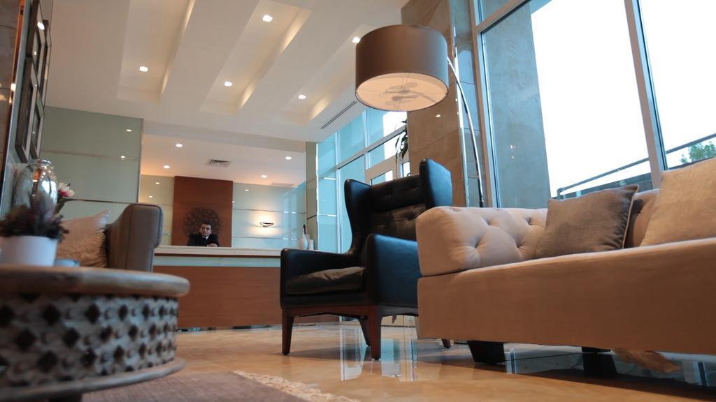The Crown Luxury Suites Fintas Al Funaytis Zewnętrze zdjęcie