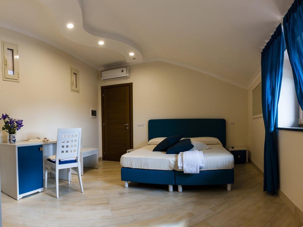 Bed and Breakfast Back To Sorrento Sant'Agnello Pokój zdjęcie