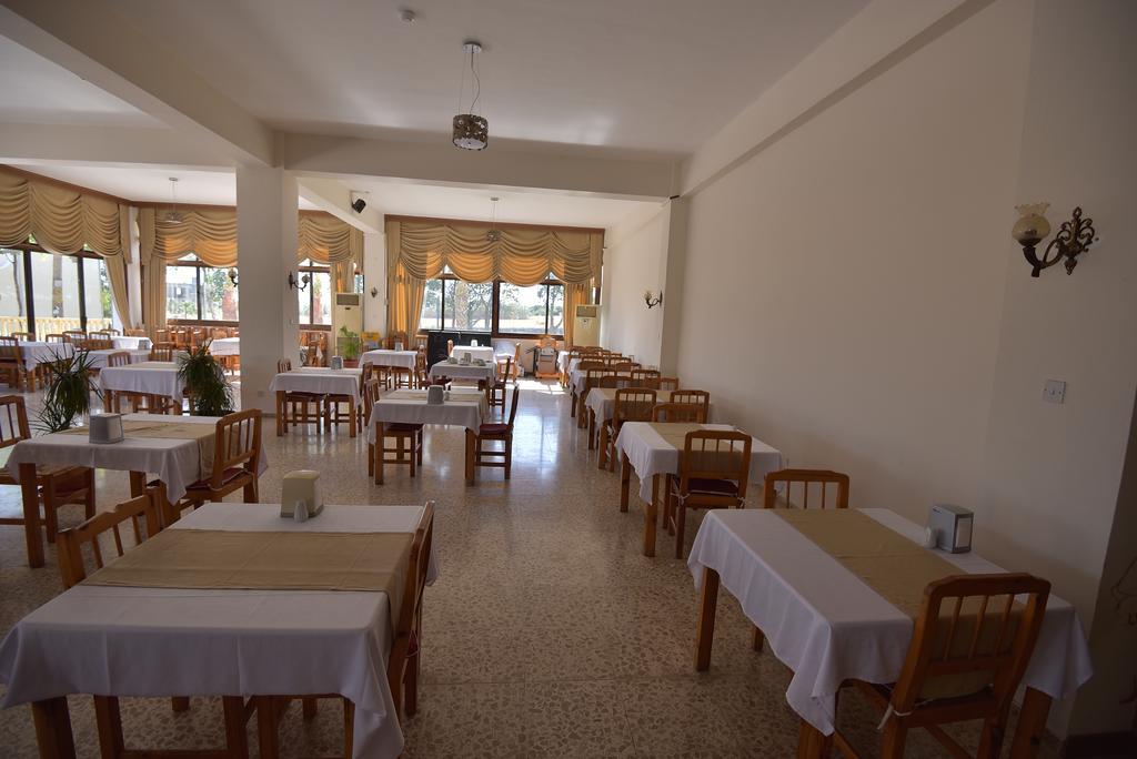 Club Simena Hotel Kirenia Zewnętrze zdjęcie