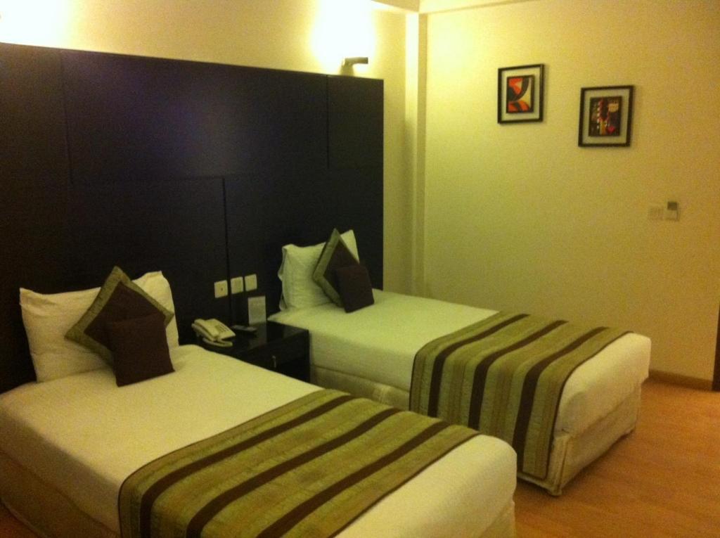 Hotel Raas Vilas Nowe Delhi Zewnętrze zdjęcie