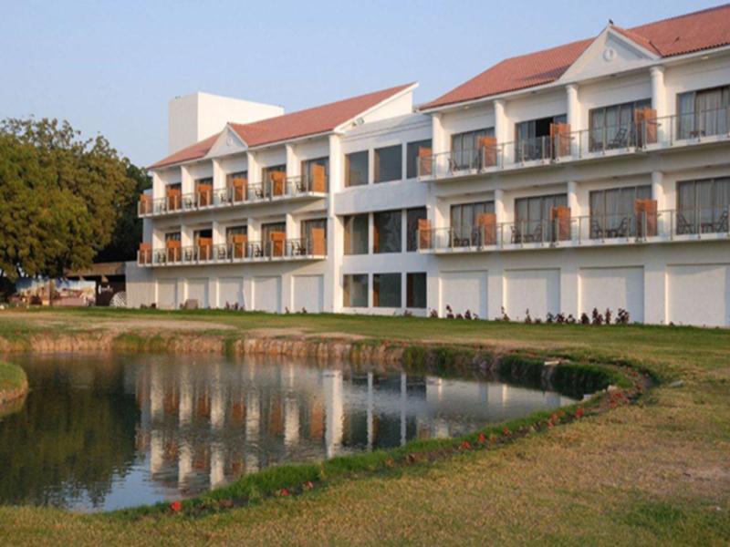 Club Kensville Golf Resort Ahmadabad Zewnętrze zdjęcie
