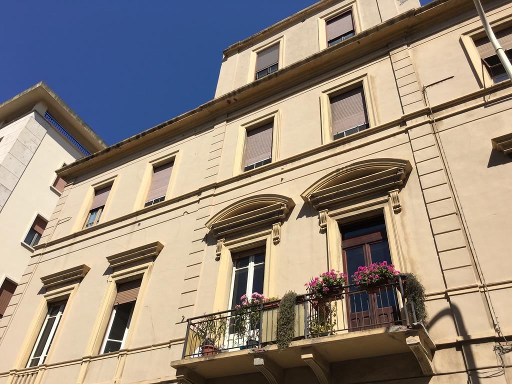 Hotel Saturno House Cagliari Center Zewnętrze zdjęcie