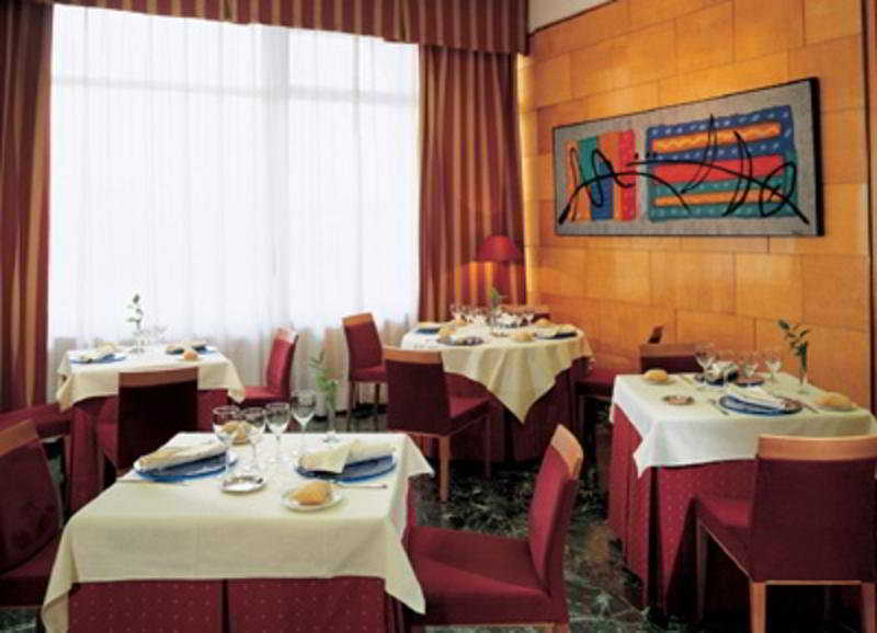 Hotel Nh Ciudad De Saragossa Zewnętrze zdjęcie