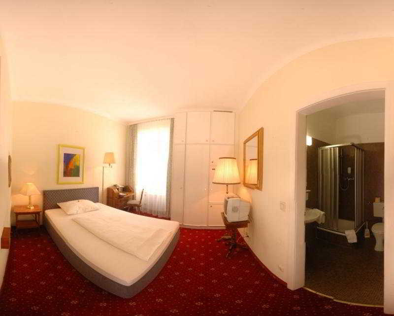 Hotel Vier Jahreszeiten Salzburg Pokój zdjęcie