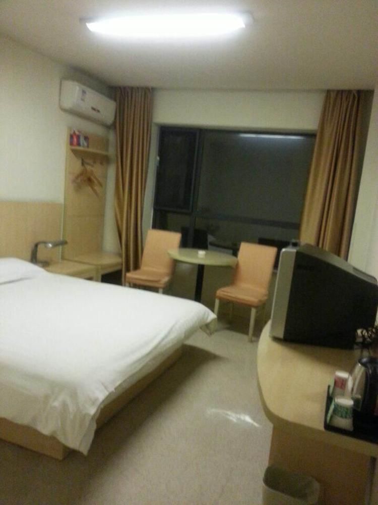 Meiluo Business Hotel Wuhan Zewnętrze zdjęcie