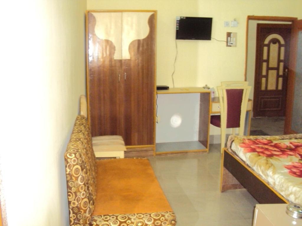 Hotel Mannat International Kalkuta Zewnętrze zdjęcie