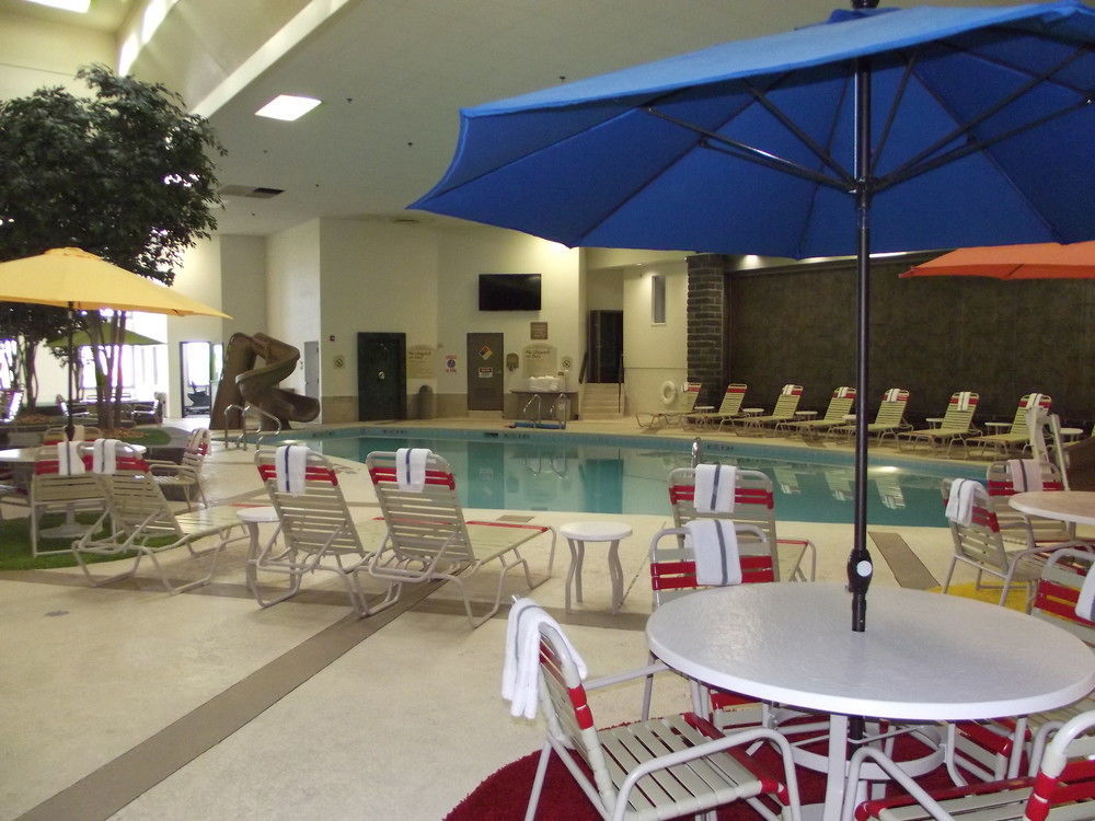 Hotel Ramada By Wyndham Des Moines Airport Zewnętrze zdjęcie