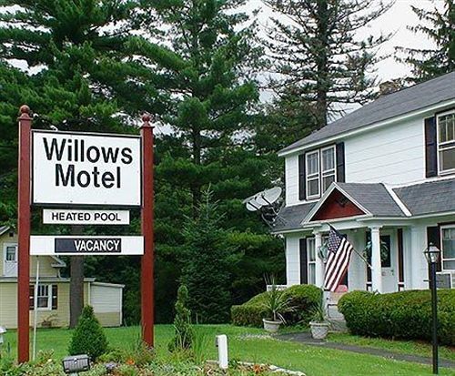 Willows Motel Williamstown Zewnętrze zdjęcie