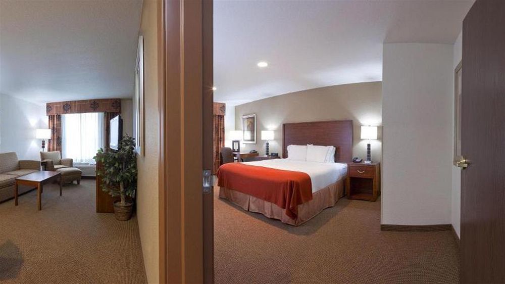 Holiday Inn Express Hotel & Suites - Dubuque West, An Ihg Hotel Zewnętrze zdjęcie