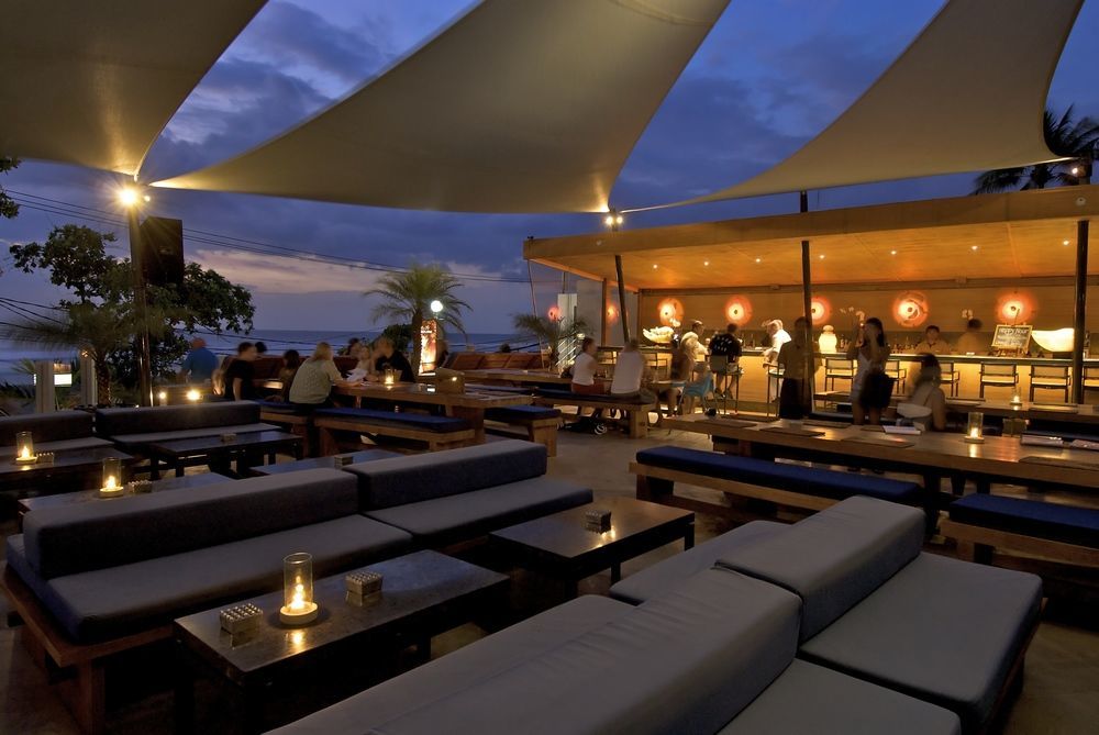 Furamaxclusive Ocean Beach Seminyak Bali Legian Restauracja zdjęcie