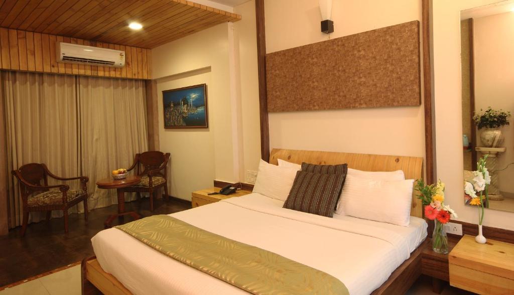 Hotel Biji'S Hill Retreat Lonavla Pokój zdjęcie