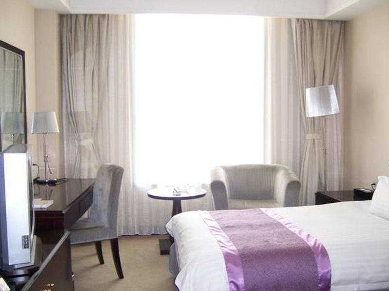 Sophia International Hotel Qingdao Zewnętrze zdjęcie